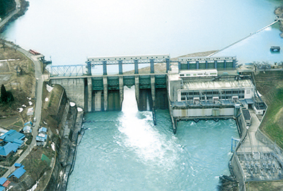 ��c���d��