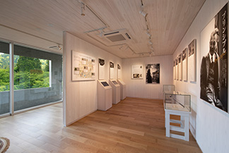 ������Ɣ��F���Y