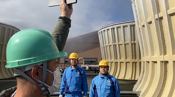 ���́E���z���E�n�M�E���͔��d��ێ炷��Ј��̕\��⓮������A���ɎB�e �C���[�W1