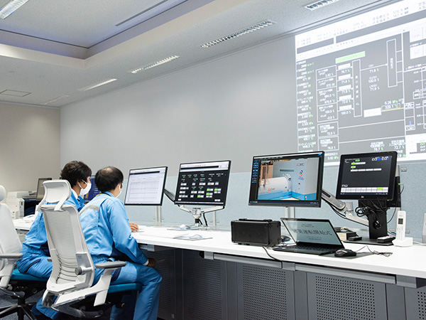 ������z�Η͔��d�����ɂ��b�𕷂��܂��� �C���[�W8