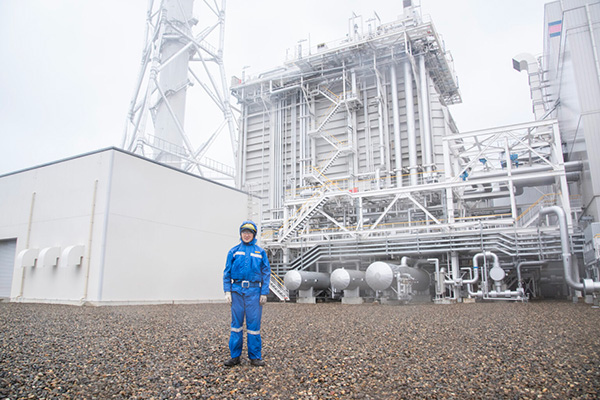 ������z�Η͔��d�����ɂ��b�𕷂��܂��� �C���[�W23