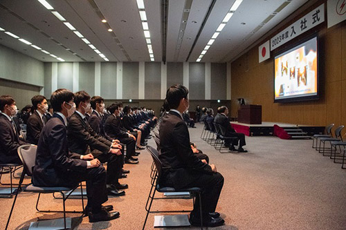 �����̐V���Ј��̊F����̗l�q�ł� �C���[�W6