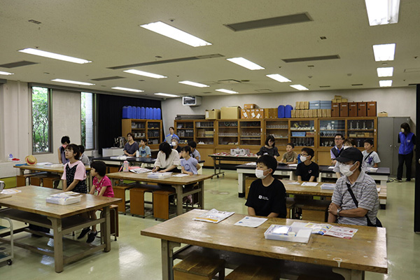 �V�����Ƃ̕�A�g����Ɋ�Â��p���I�Ɏ��{ �C���[�W2