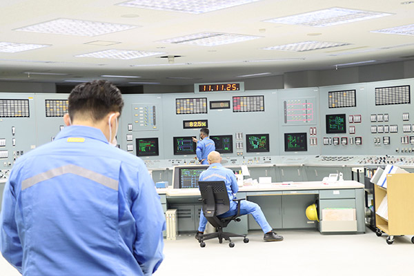 �V�~�����[�^�P�� �C���[�W3