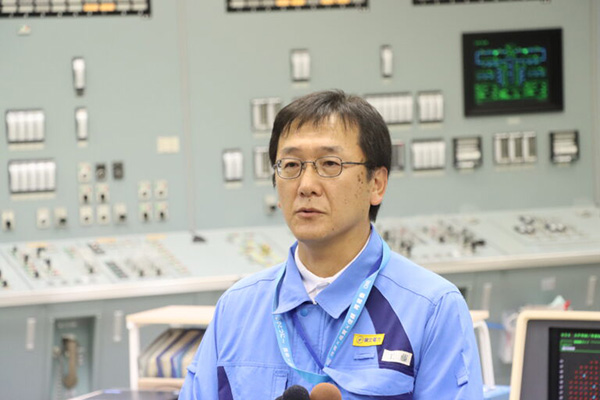 ���쌴�q�͔��d�� �H�����d�����ւ̃C���^�r���[ �C���[�W1