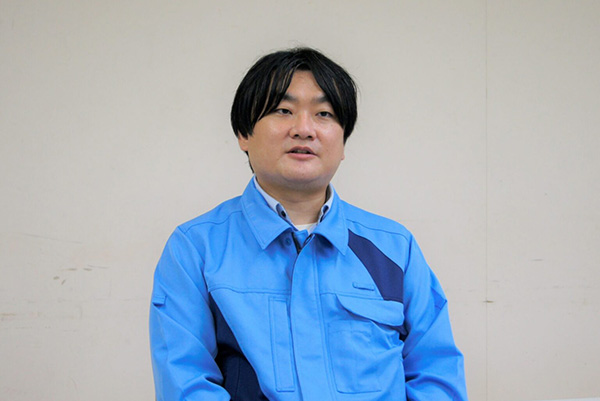 �֌W�҂ɕ����`�Η͂̒E�Y�f���Ɍ������傫�ȂP���` �C���[�W1