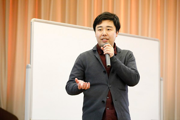 ��̓I�ɍs�����ď��߂ďo��锭���A�����ɍL����V�����i�F�����Z�������� �C���[�W1