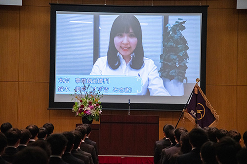 ��y�Ј��ɂ��r�f�I���^�[�A�u�����h��������� �C���[�W1