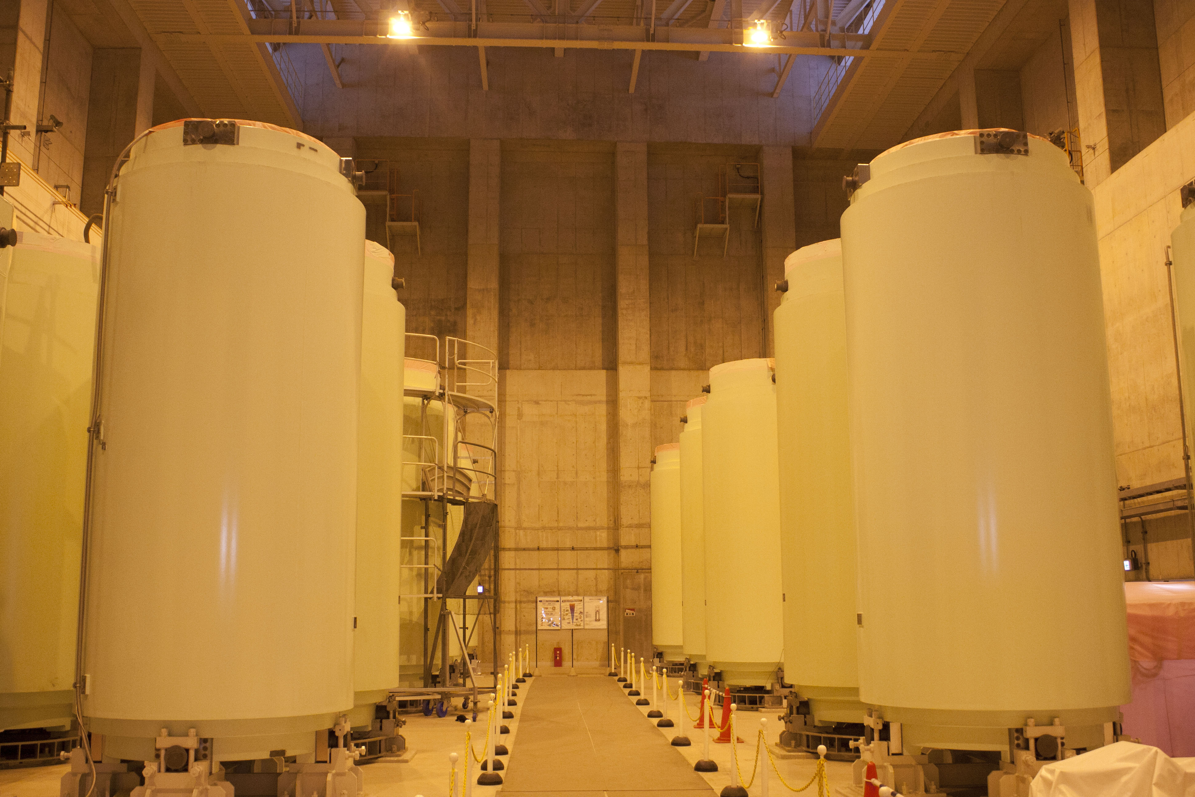 �ʐ^:���������{�݁i���ρj