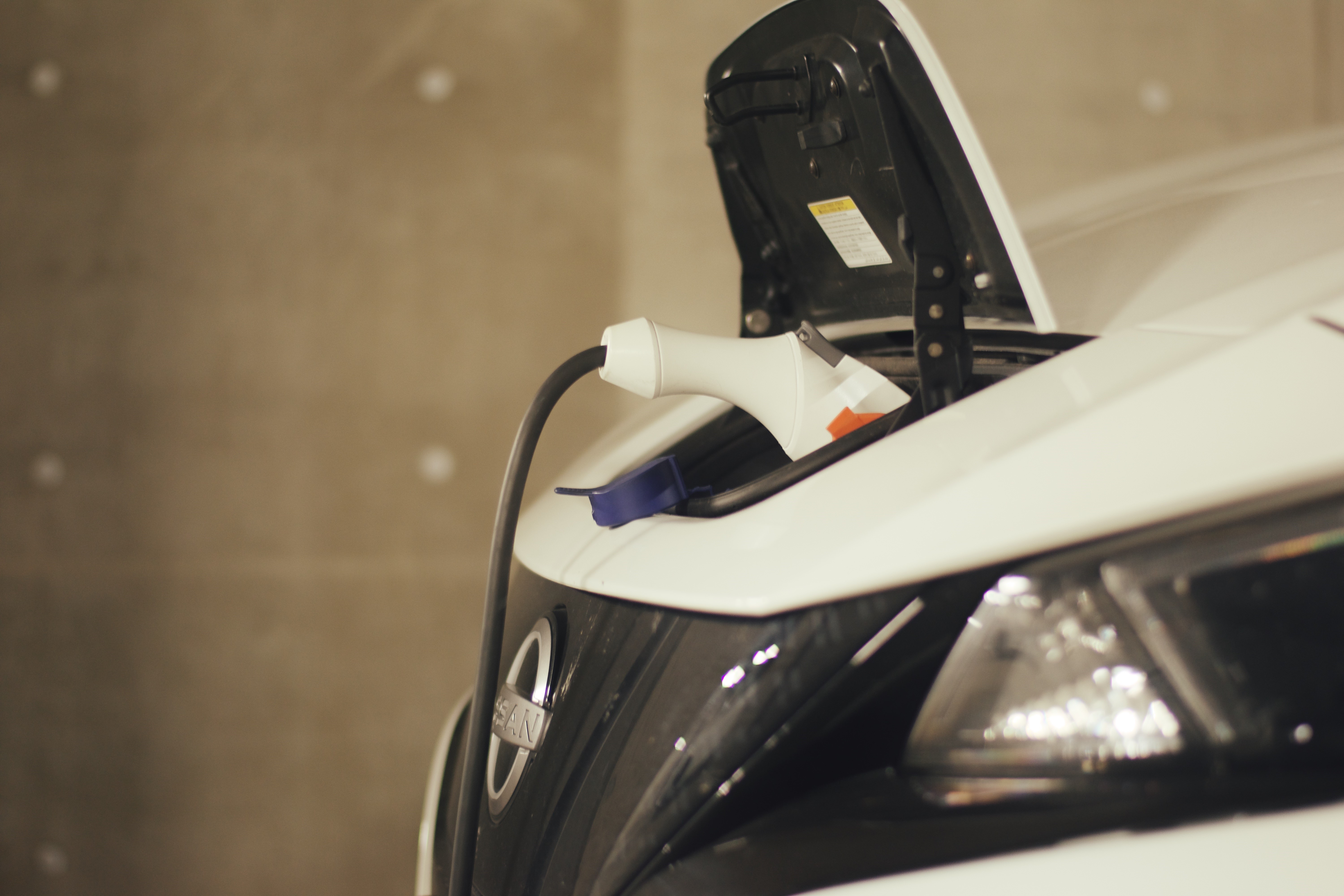 �@�l����EV�Зp�Ԃ̓��������b�g�ƃR�X�g��r